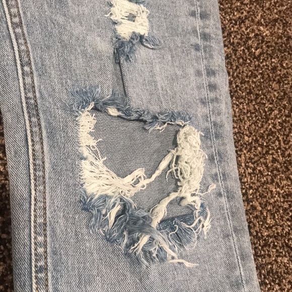 Stevie Hender High Waist Destroyed Jeans - Picture 5 of 8